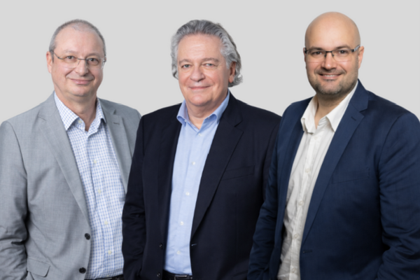 Alte und neuer Geschäftsführer TPSH